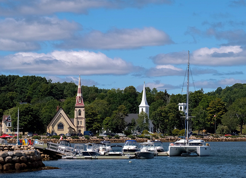 Mahone Bay Lighthouse Motel